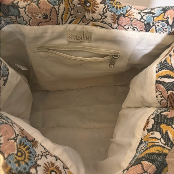 Large Tapestry Tote Bag - Picture 4 of 4